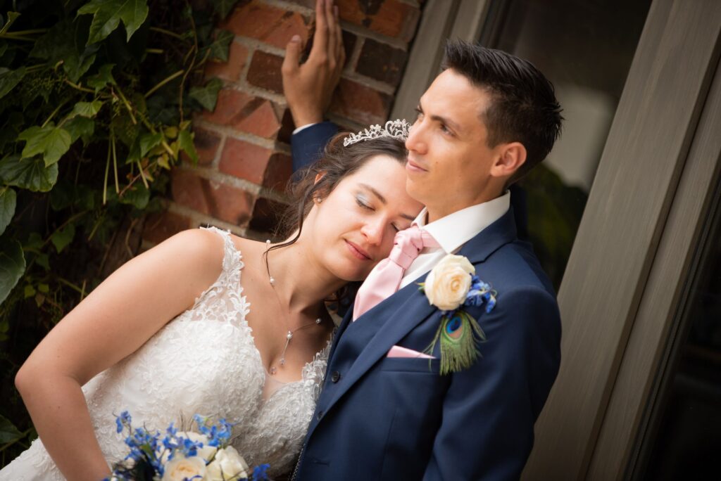 Mariée les yeux fermé